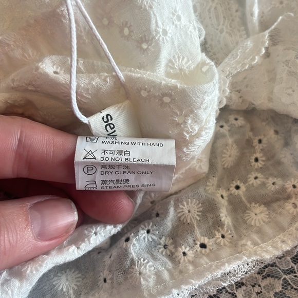 NWT Lacey White eyelet top size Small - Picture 12 of 12